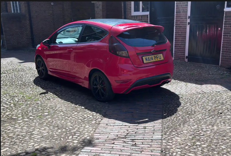 Ford Fiesta ST line